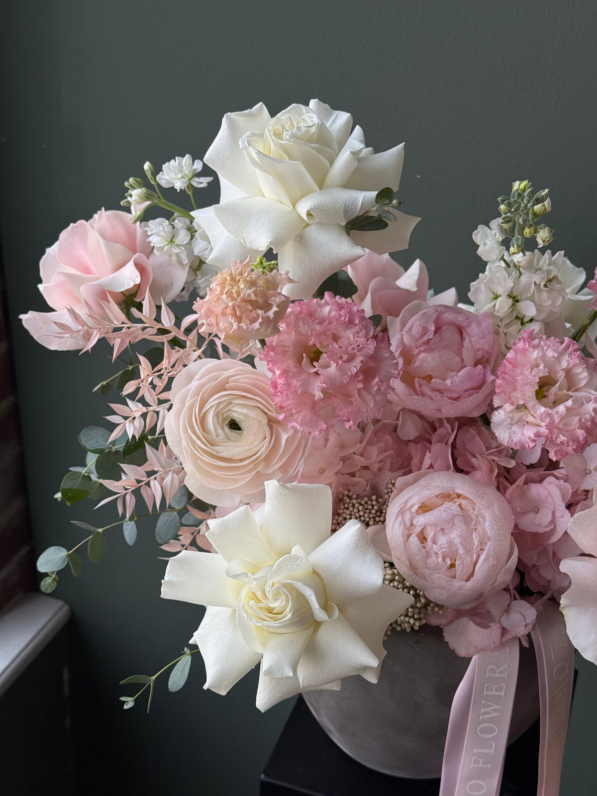 Vase Bloom Premium Collection bouquet in Dallas TX, elegant fresh flower arrangement withsame-day delivery
